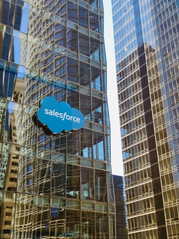 salesforce-building